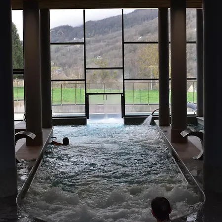 Le Village De Luz Saint Sauveur