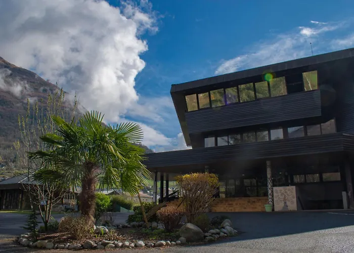 Le Village De Luz Saint Sauveur 3*